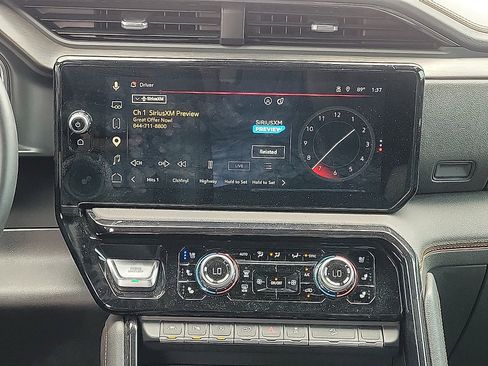 Used 2023 GMC Sierra 1500 AT4 w/ AT4 Premium Package AWD/4WD image 10