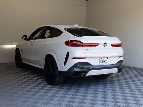 Used 2021 BMW X6 xDrive40i w/ M Sport Package image 13