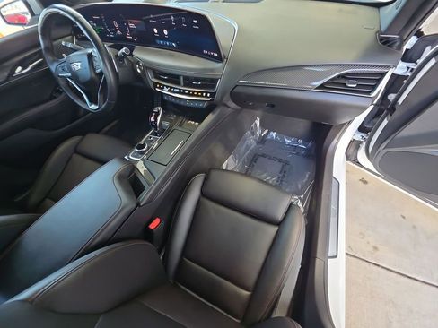 Used 2025 Cadillac CT5 Sport RWD image 30