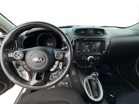 Used 2019 Kia Soul + FWD image 23