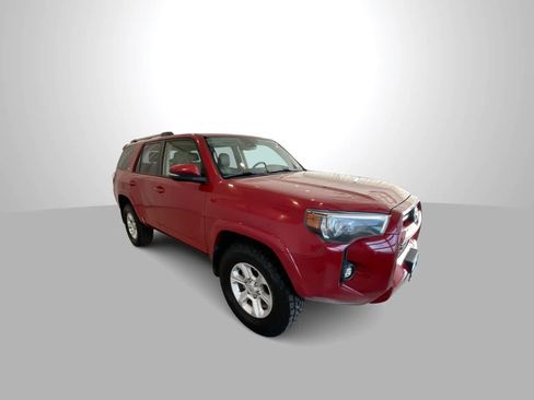 Used 2024 Toyota 4Runner SR5 Premium w/ Moonroof Package AWD/4WD image 2