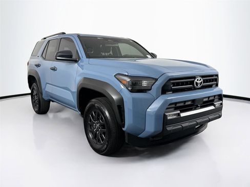 Certified 2025 Toyota 4Runner SR5 AWD/4WD image 9