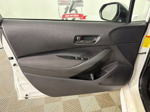 Used 2022 Toyota Corolla LE image 10