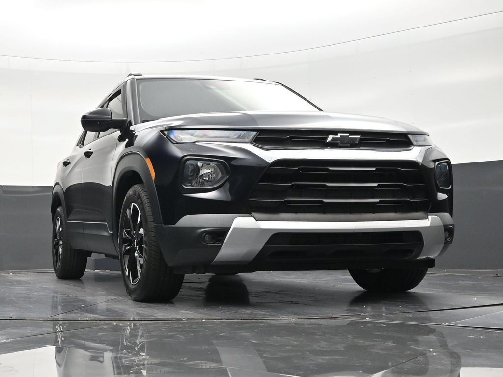Used 2021 Chevrolet TrailBlazer LT w/ Convenience Package FWD image 27