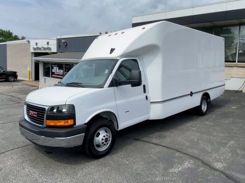 New 2025 GMC Savana 3500 Extended w/ Power Convenience Package RWD image 61