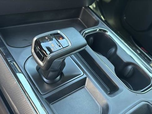 Used 2024 Chevrolet Silverado 1500 ZR2 w/ Technology Package image 31