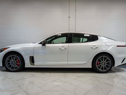Used 2019 Kia Stinger GT2 image 41
