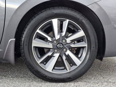 Used 2023 Nissan Versa SV w/ Trunk Package image 8