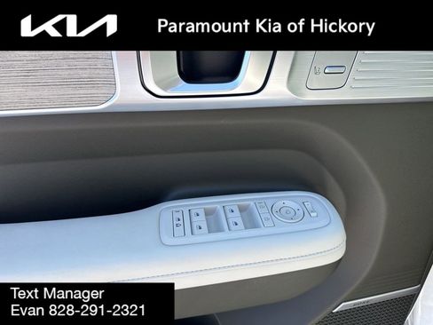 Used 2024 Hyundai Santa Fe Calligraphy AWD/4WD image 22