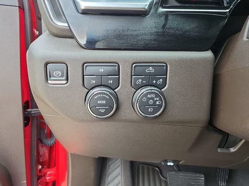Used 2025 Chevrolet Silverado 2500 LT w/ Convenience Package AWD/4WD image 23