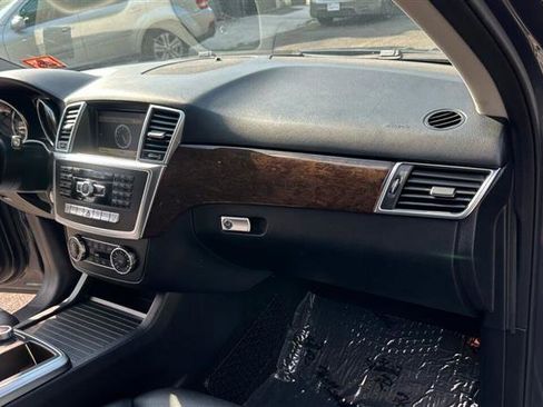 Used 2012 Mercedes-Benz ML 350 ML 350 AWD 4MATIC 4DR SUV image 22