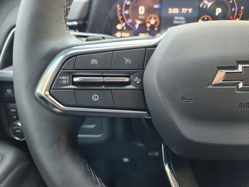 Used 2026 Chevrolet Suburban Z71 w/ Comfort Package image 30