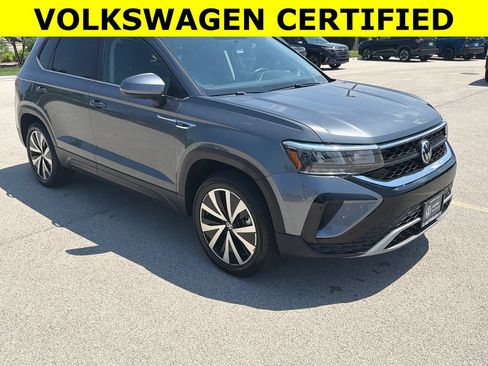Certified 2022 Volkswagen Taos SE AWD/4WD image 1