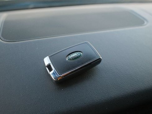 Used 2018 Land Rover Range Rover Sport HSE AWD/4WD image 8