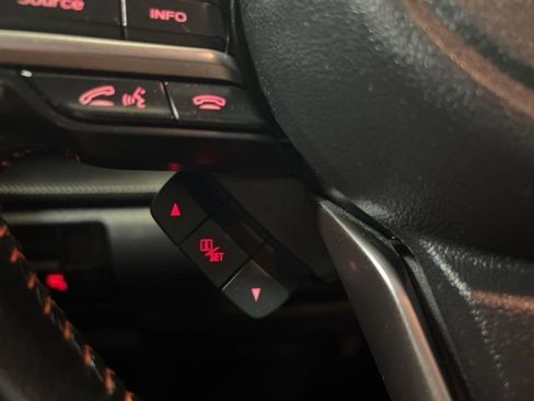 Used 2022 Subaru Crosstrek 2.0i Premium w/ Moonroof Package image 38