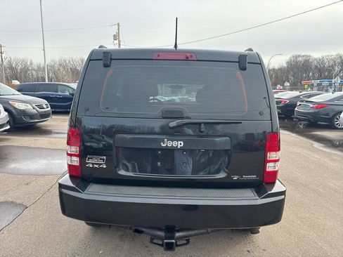 Used 2012 Jeep Liberty Sport image 6