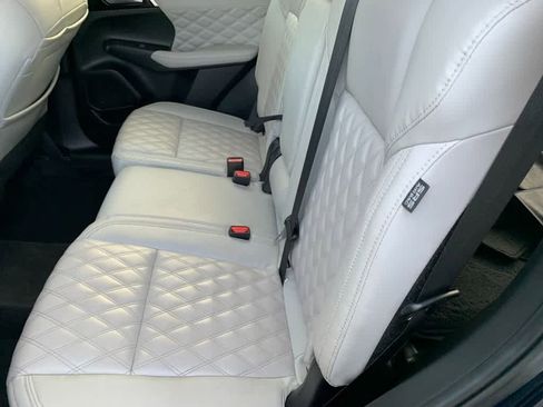 Used 2024 Mitsubishi Outlander SEL AWD/4WD image 21