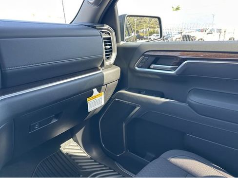 New 2026 GMC Sierra 1500 Elevation image 27