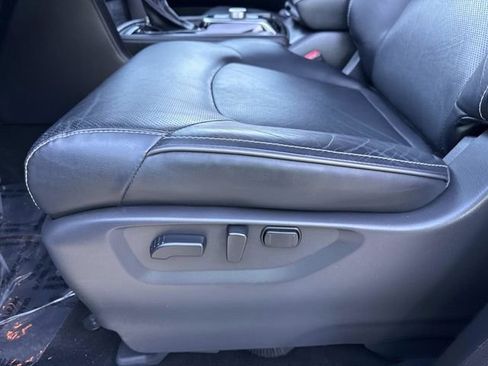 Used 2024 INFINITI QX80 Luxe image 18
