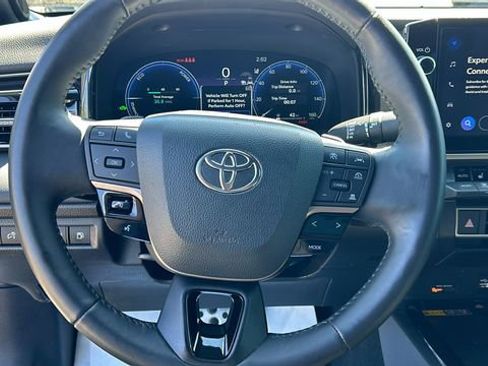 Used 2025 Toyota Camry XSE w/ Premium Package FWD image 19