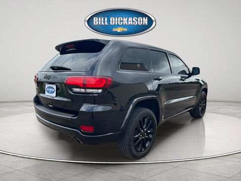 Used 2020 Jeep Grand Cherokee Altitude AWD/4WD image 11