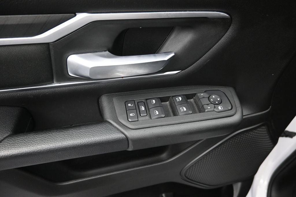 Used 2025 RAM 1500 Big Horn RWD image 11