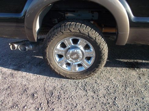 Used 2016 Ford F250 King Ranch w/ King Ranch w/Chrome Package image 6