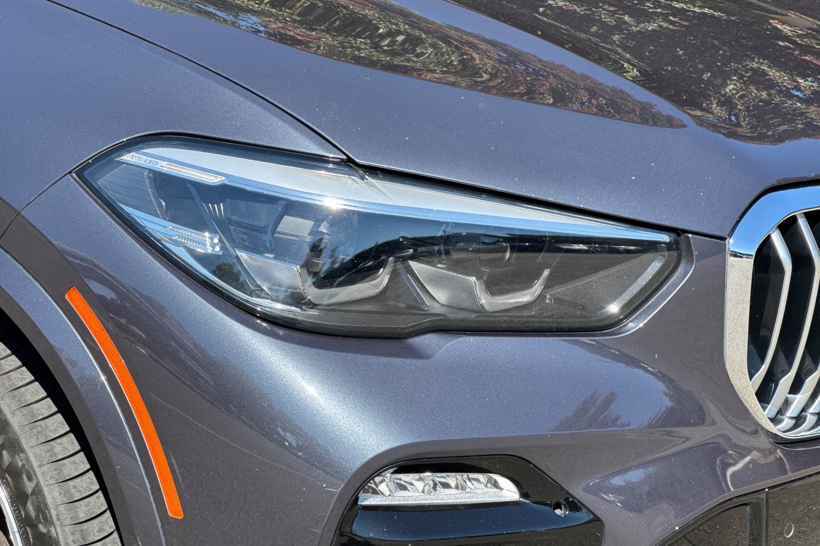 Used 2019 BMW X5 xDrive40i w/ M Sport Package AWD/4WD image 12