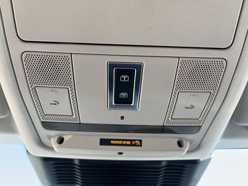 Used 2024 Land Rover Discovery Sport S image 24