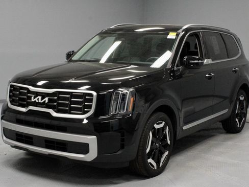 Used 2023 Kia Telluride S w/ S Sunroof Package AWD/4WD image 8