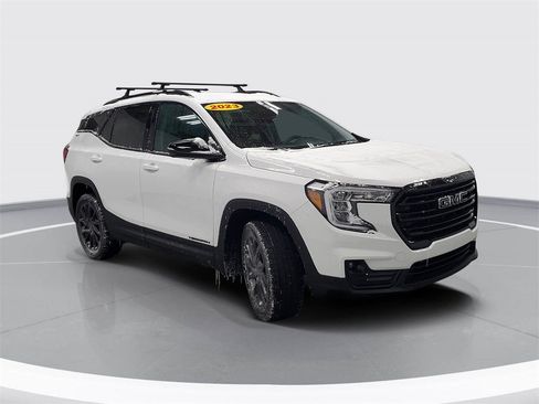 Used 2023 GMC Terrain SLT w/ Elevation Edition image 2