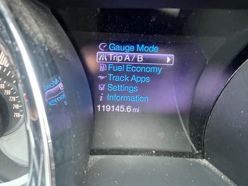 Used 2013 Ford Mustang Premium image 35