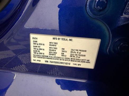 Used 2024 Tesla Model Y Long Range image 32