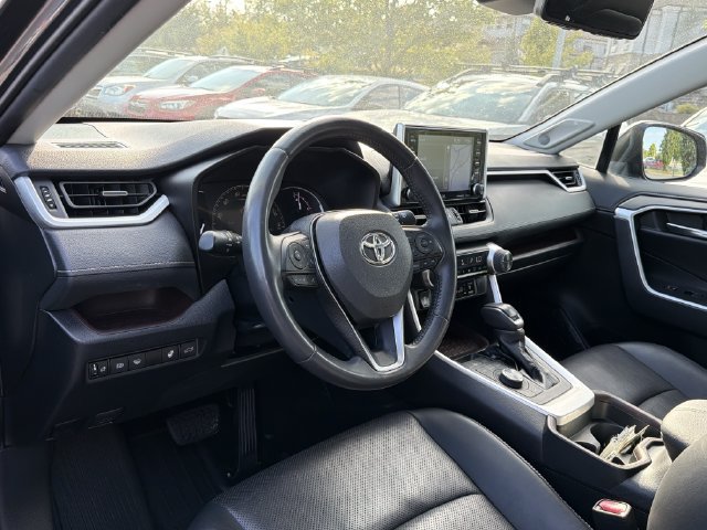 Used 2019 Toyota RAV4 Limited w/ Cold Weather Package AWD/4WD image 10