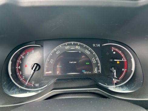 Used 2024 Toyota RAV4 XLE Premium AWD/4WD image 15