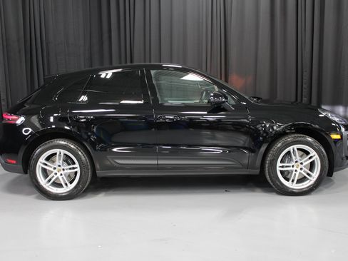 New 2026 Porsche Macan image 8