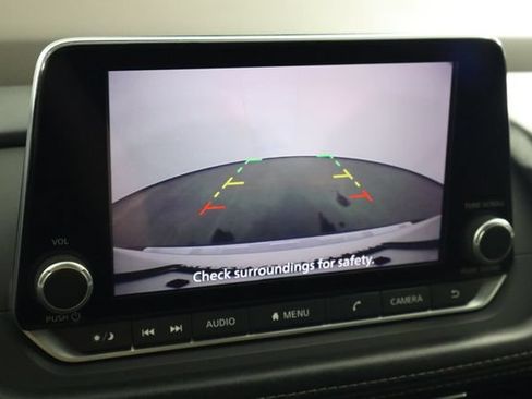 Used 2023 Nissan Rogue SV FWD image 33