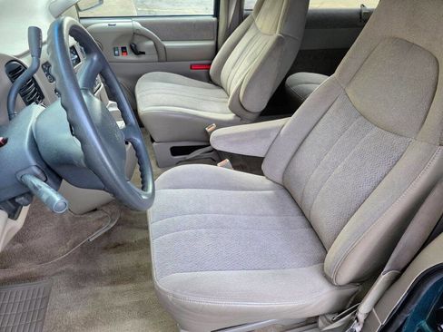 Used 2000 Chevrolet Astro Passenger AWD image 7