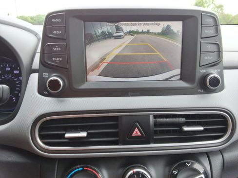 Used 2020 Hyundai Kona SE FWD image 16