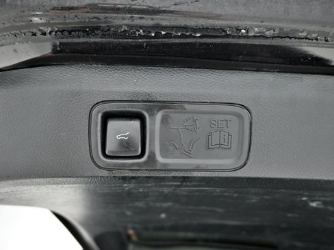Used 2021 Lincoln Navigator Reserve AWD/4WD image 40