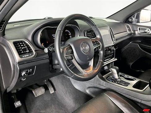 Used 2019 Jeep Grand Cherokee Limited w/ Luxury Group II image 17