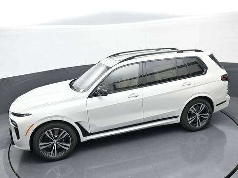 New 2027 BMW X7 M60i AWD/4WD image 33