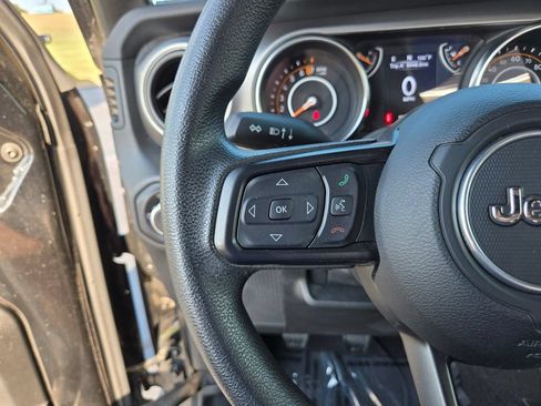 Used 2019 Jeep Wrangler Sport AWD/4WD image 29