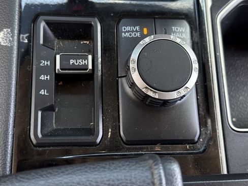 Used 2022 Toyota Tundra Limited w/ Power Package AWD/4WD image 21