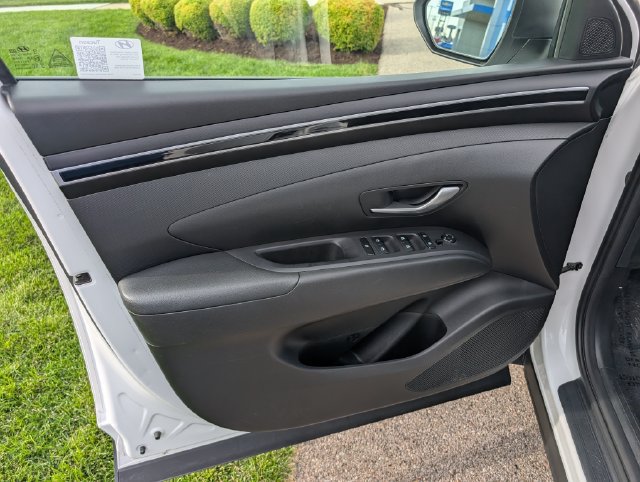 Used 2024 Hyundai Tucson SEL FWD image 13