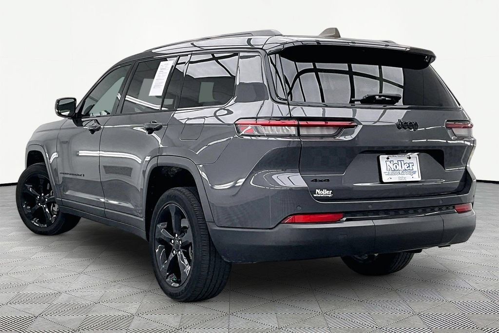 Used 2024 Jeep Grand Cherokee L Laredo AWD/4WD image 13