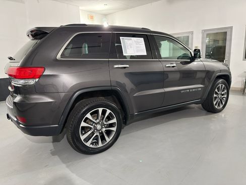Used 2018 Jeep Grand Cherokee Limited w/ Luxury Group II image 15