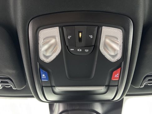 Certified 2025 RAM 2500 Big Horn AWD/4WD image 24