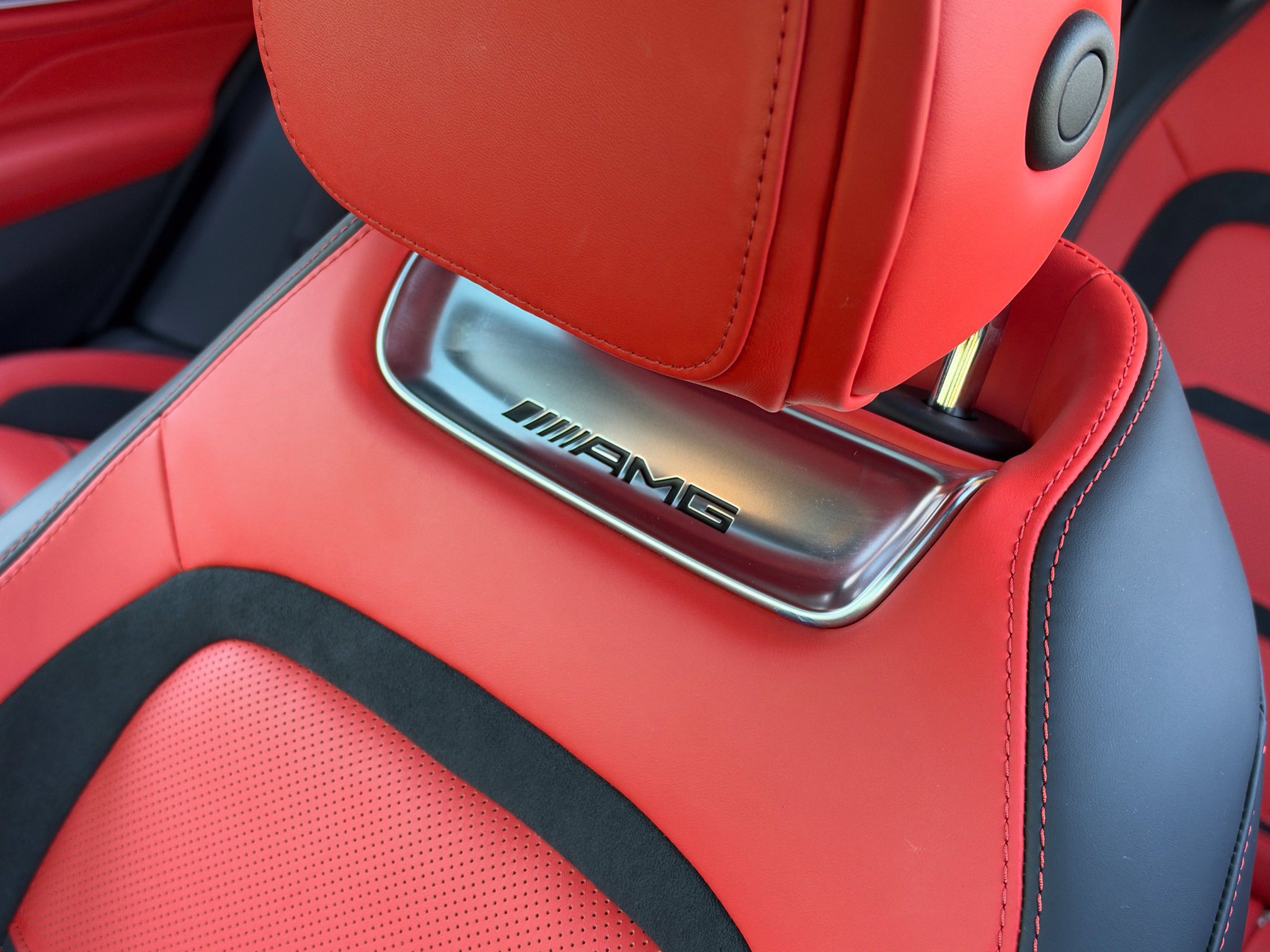 Used 2025 Mercedes-Benz AMG GT 63 image 43