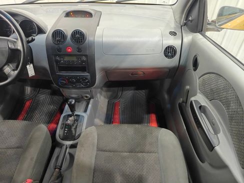 Used 2005 Chevrolet Aveo LS image 18